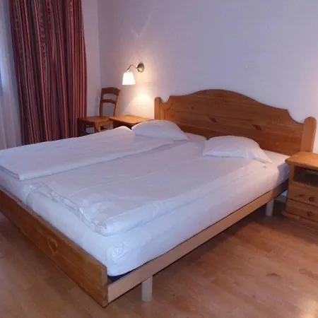 Studio Bis Zu 4 Personen Im Panorama Blick Ollon